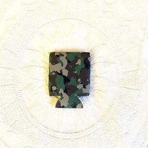 ✨ FREE w/ ANY purchase - High Quality Camo Koozie